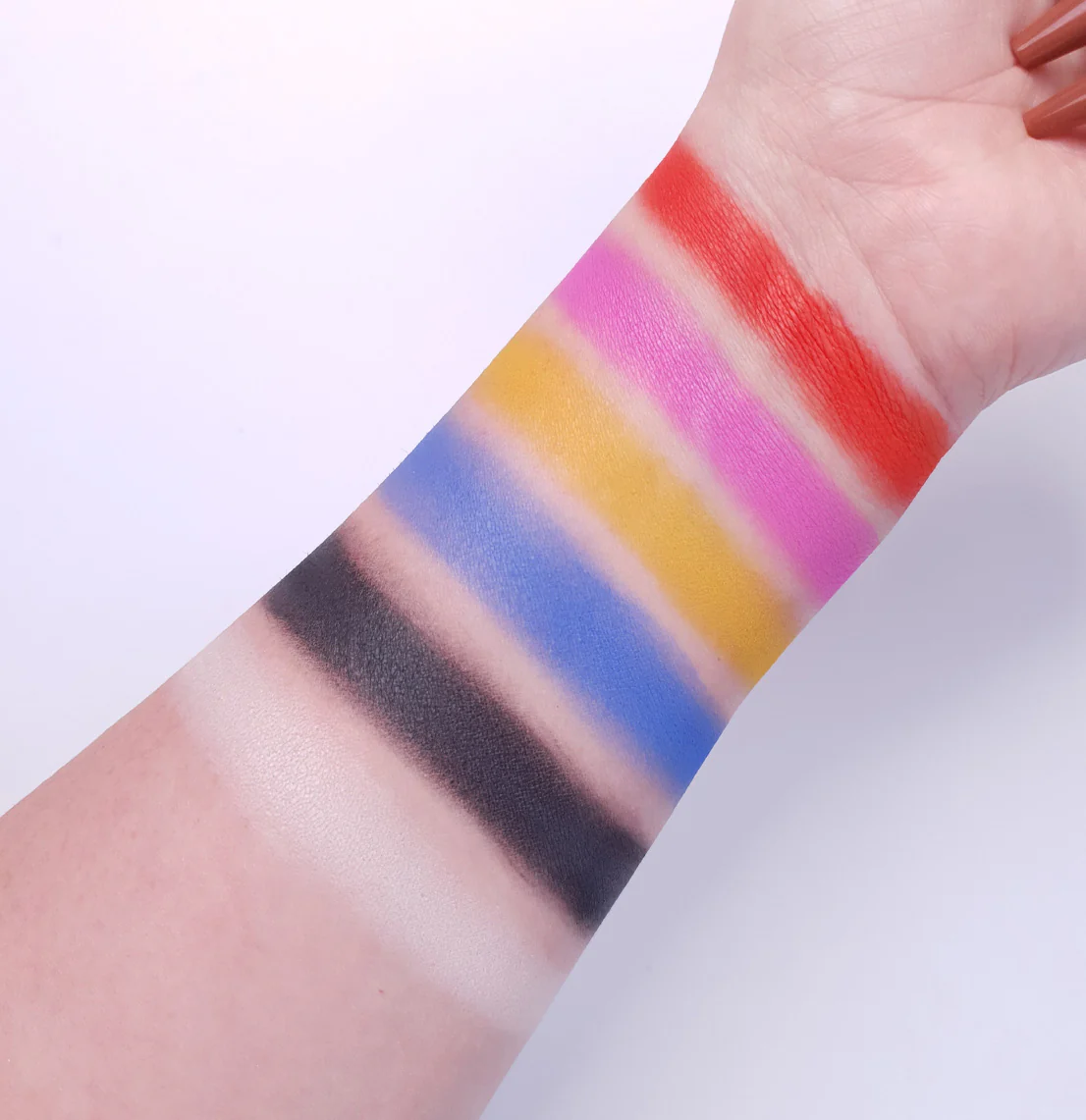 RELOVE COLOUR PLAY DREAMER SHADOW PALETTE - Image 3