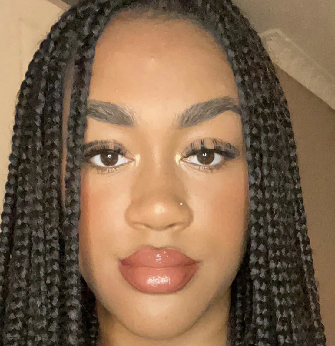 RELOVE SUPERMATTE FOUNDATION F12.5 - Image 4